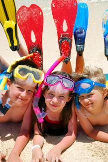 Kids snorkling at the beach